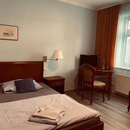Ryck-hotel Garni فندق *