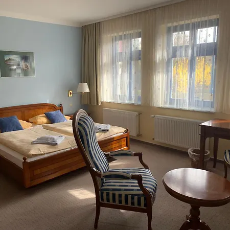 Ryck-hotel Garni Otel *